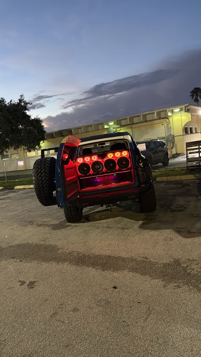 Custom Truck Sound System
